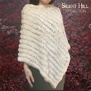 Vintage 1990s Wilsons Leather Maxima Coquette White Real Rabbit Fur Poncho